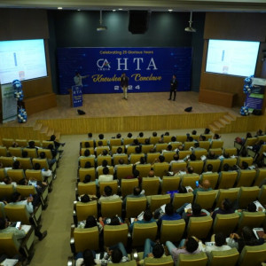 Center Stage at the Knowledge Conclave Center Stage at the Knowledge Conclave